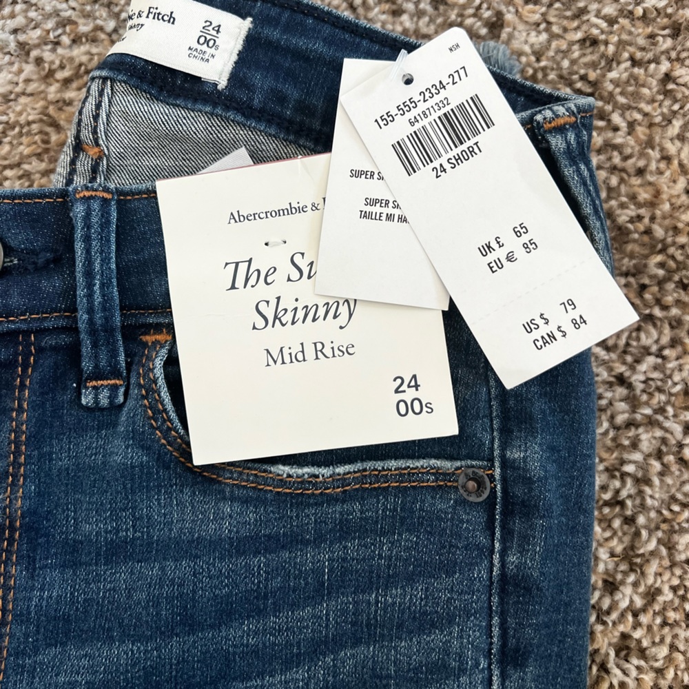 3 Brand new Abercrombie & fitch jeans